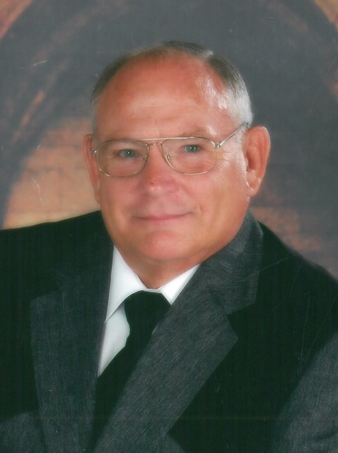 Obituary of Dick "Trapper" Arnold