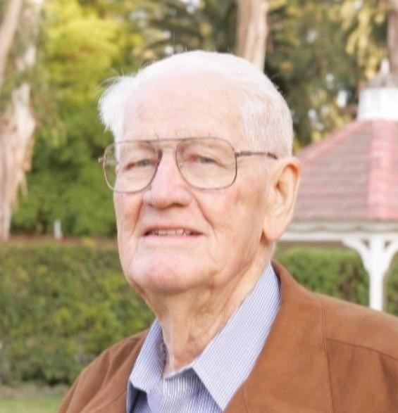 Obituary of Donald H Hight