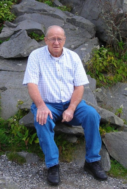 Obituario de Mr. George Kay Beasley