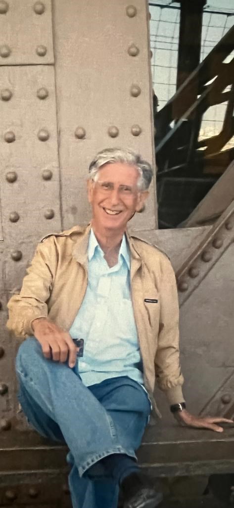 Obituary of Angel Virgilio Lacomba Morales