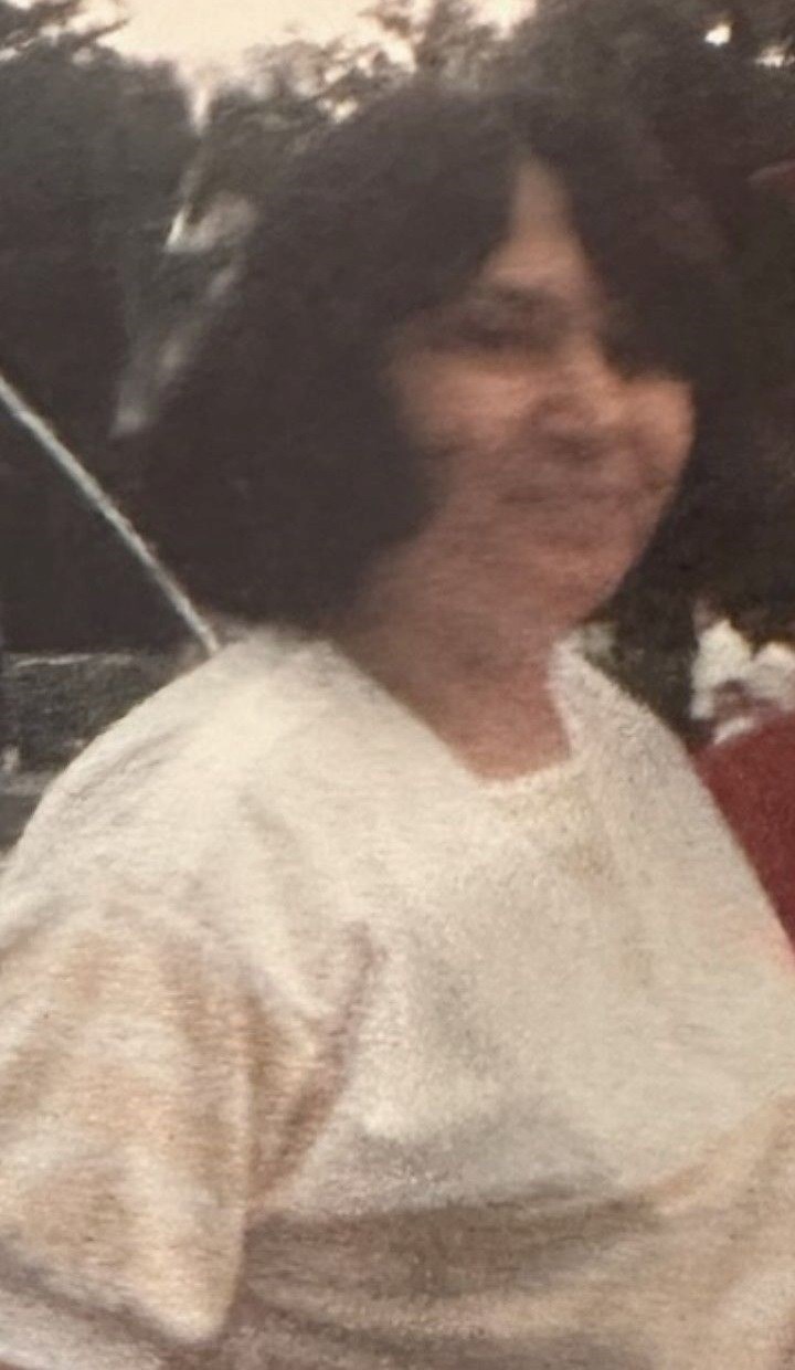 Obituary of Cynthia "Cindy" Lou Hays