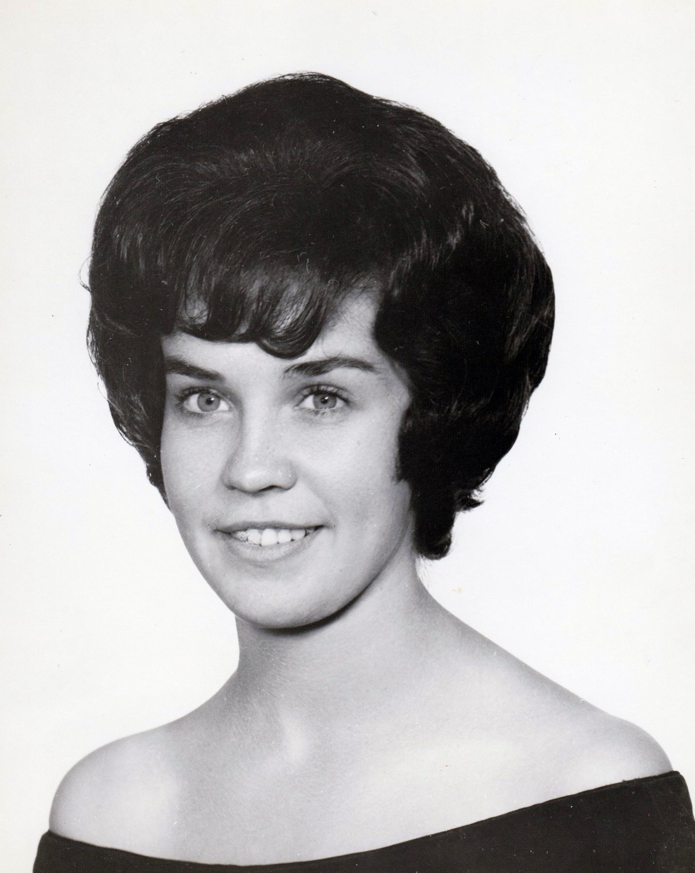 Connie Carter’s Instagram, Twitter & Facebook on IDCrawl