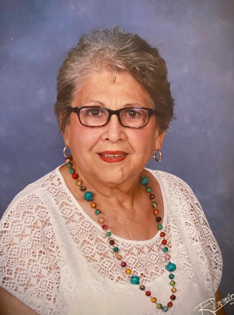 Obituario de Evangeline Flores