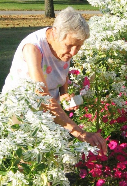 Obituary of Mary Elizabeth Tape