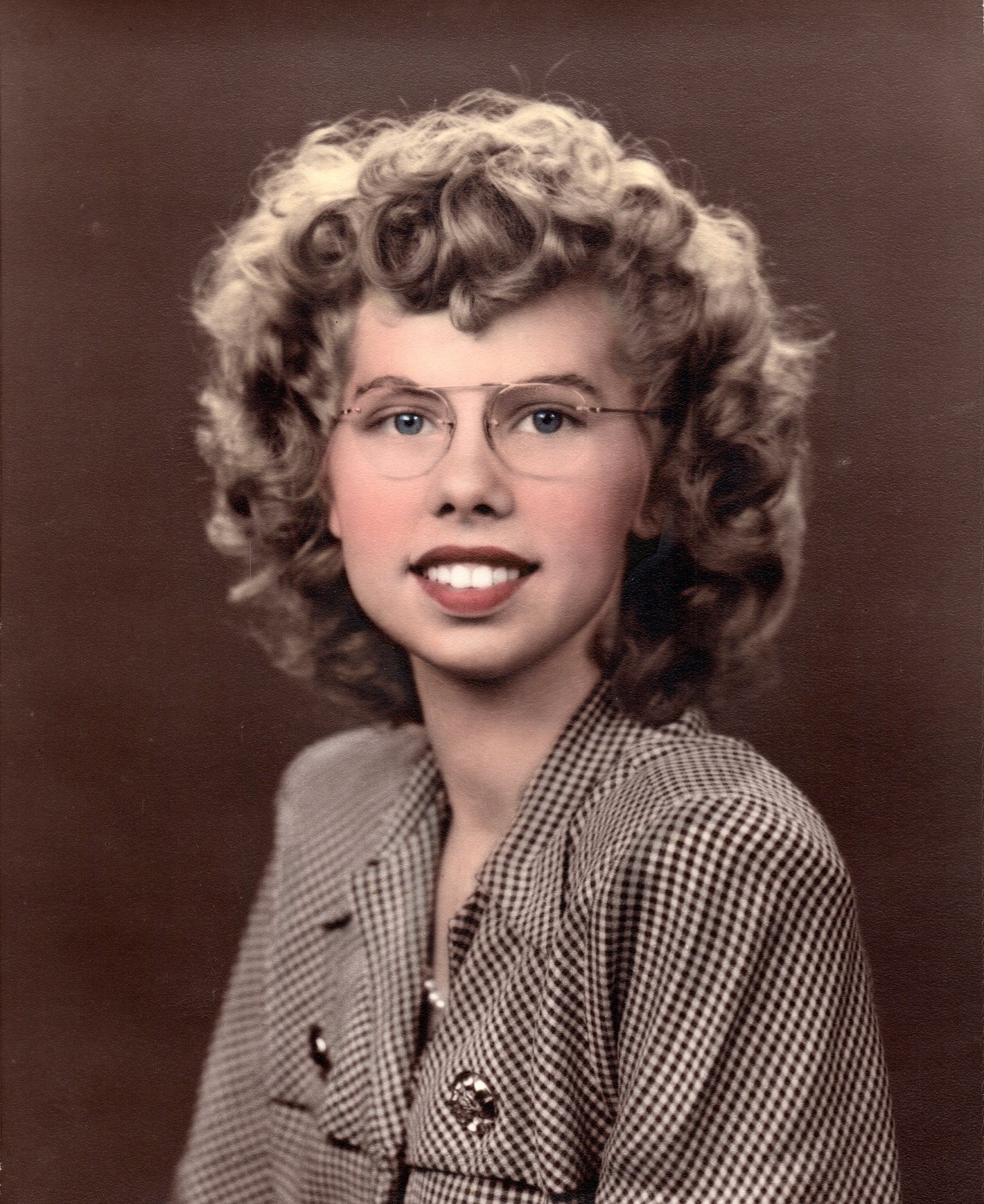 Obituary of Beverly J. Halgren Siedow