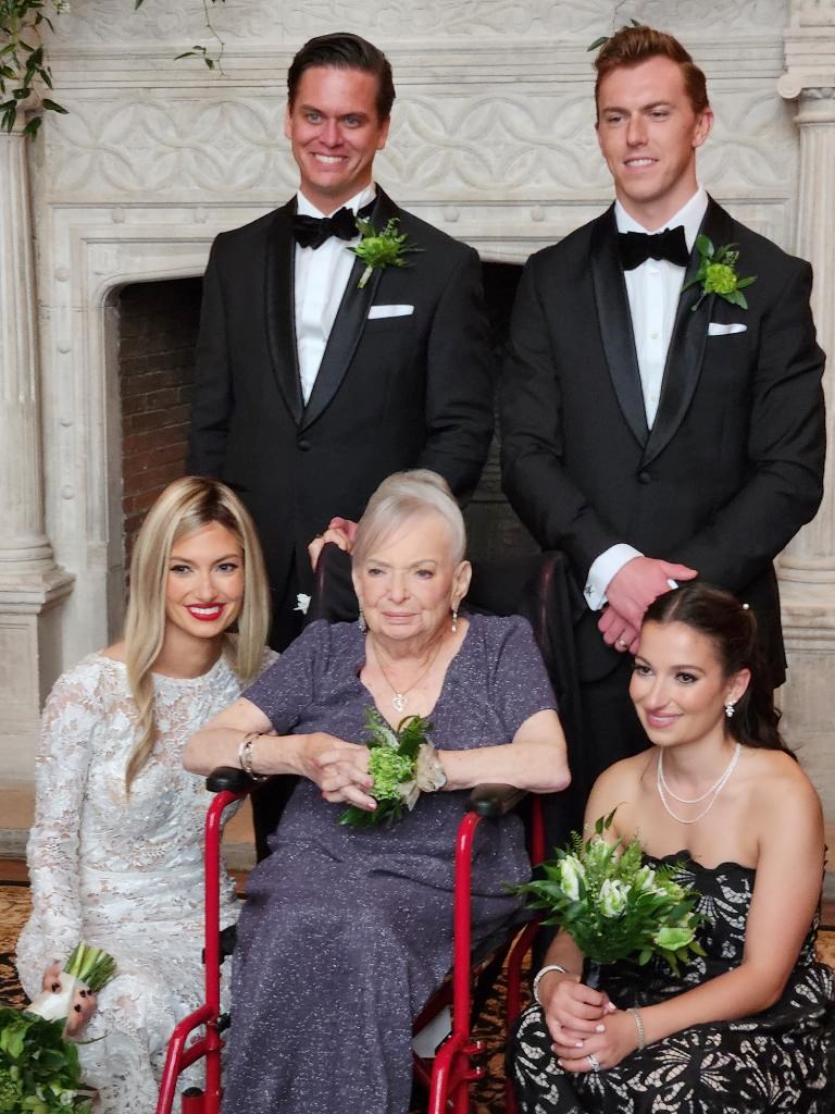 Obituario de Harriet Aronow