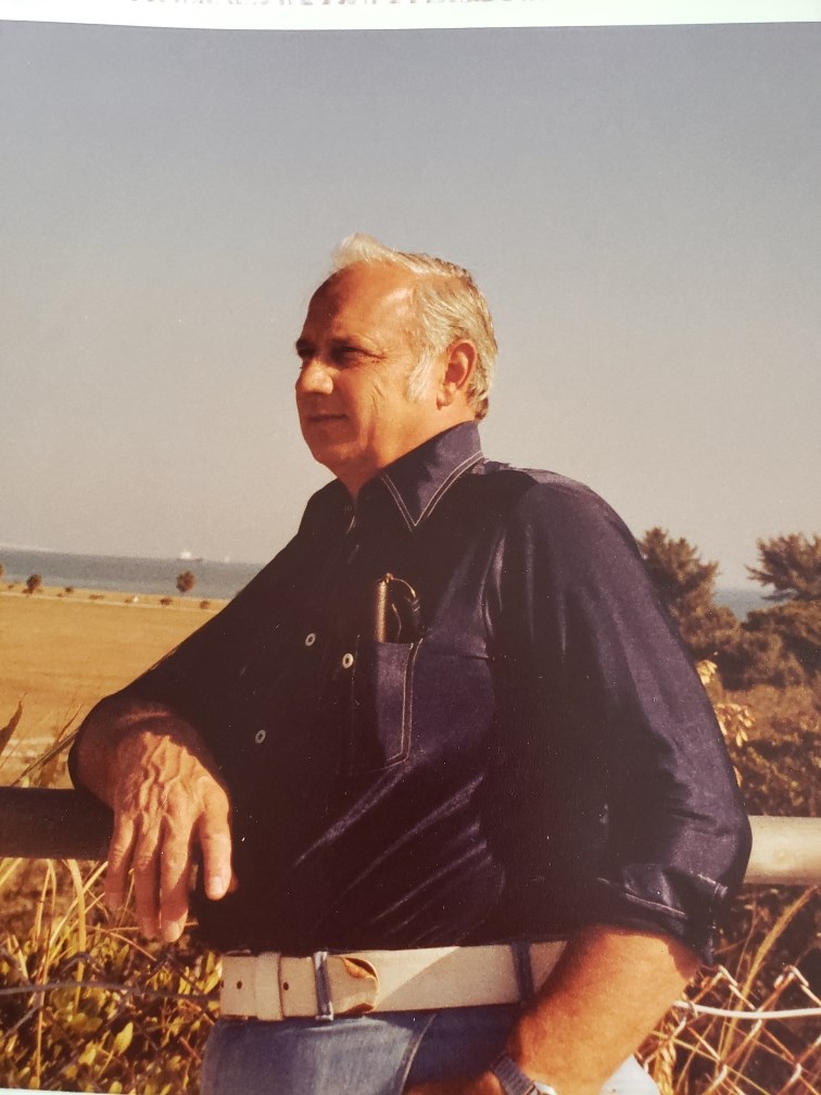 Obituary of Leonard Yankelunas