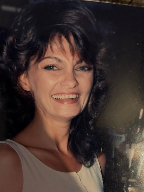 Obituary of Geri Lynn Roberts
