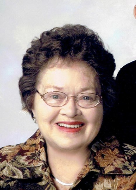 Obituary of Phyllis Smith Lawrence