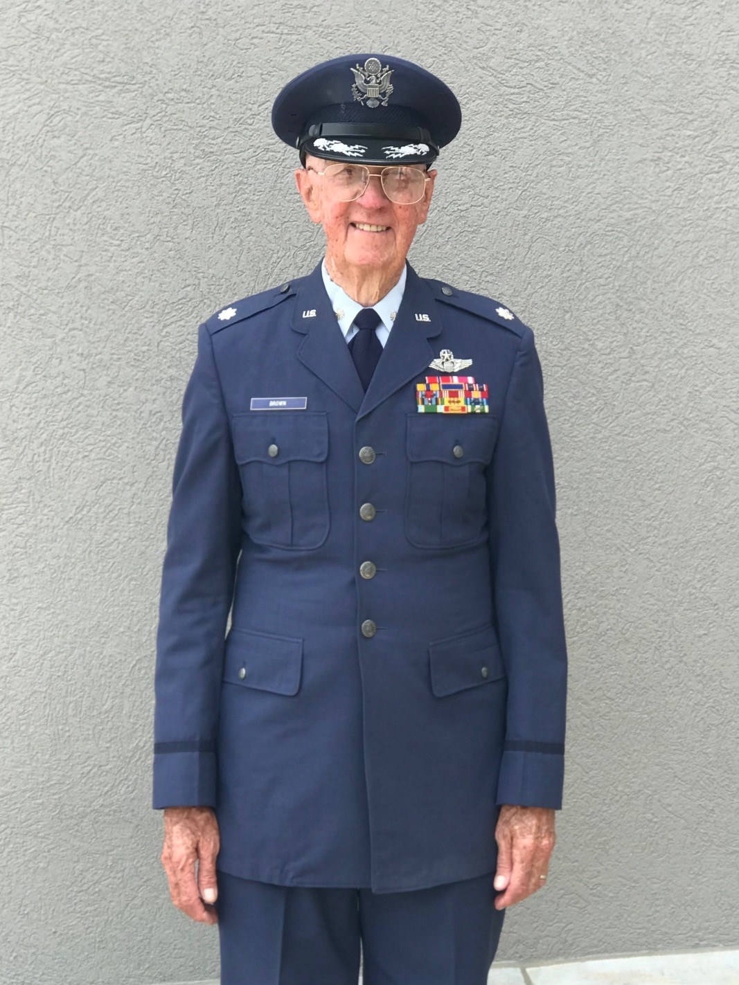 Obituario de Mr. James Henderson Brown Jr.