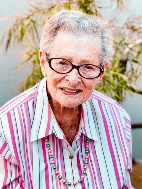 Obituary of Esther Simon