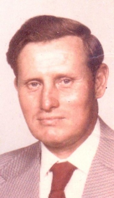 Obituario de David
J.
Bishop