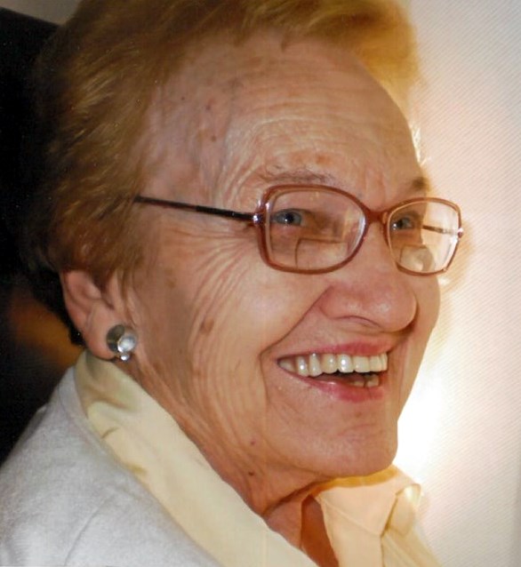 Obituario de Myrtle Annie Dick