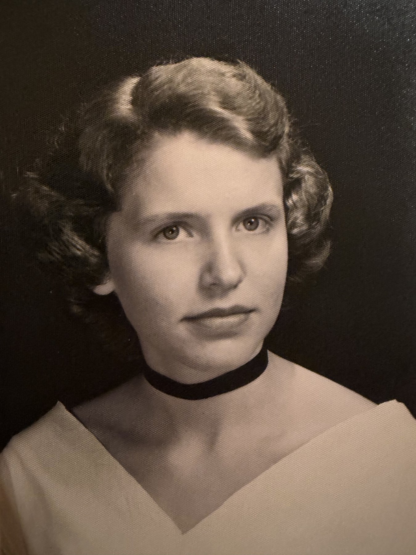 Obituary of Ruth Guffey Holt