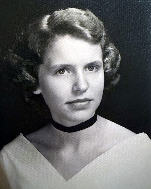 Obituary of Ruth Guffey Holt