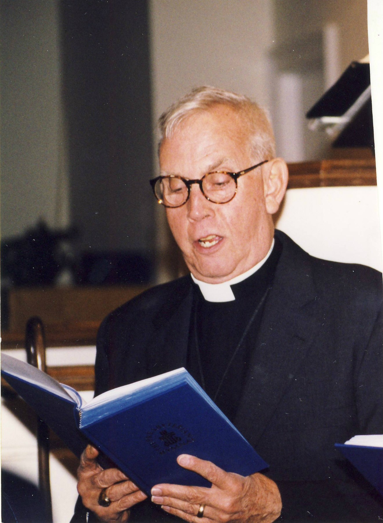 Obituary of George Alexander "Sandy" Thomas