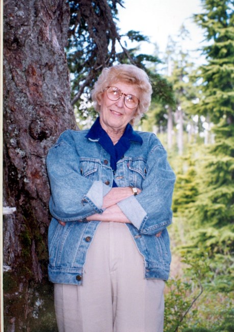 Obituary of Vivian L Maxwell