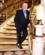 Kenneth Mitchell