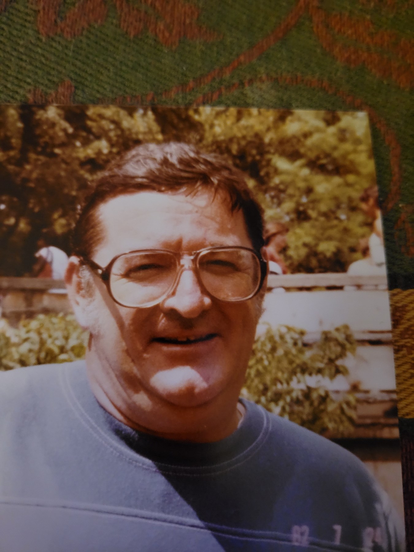 Obituario de Vernon E. Smith