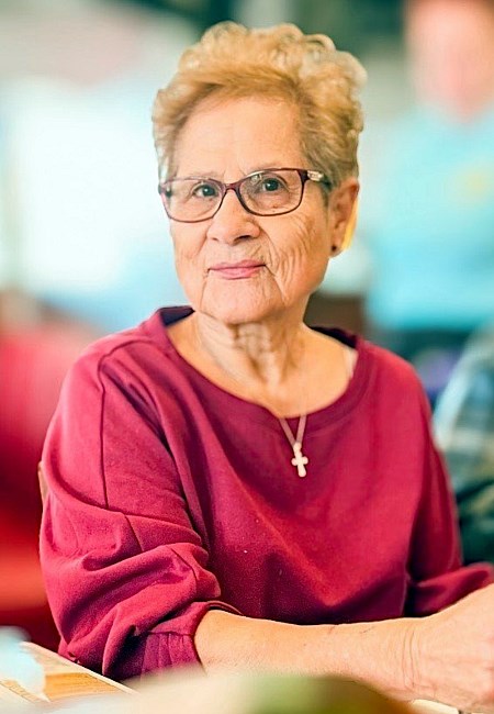 Obituary of Amparo Josefine Lopez