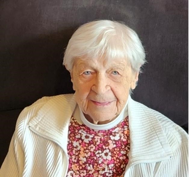 Obituary of Phyllis (Bujarski) Larson