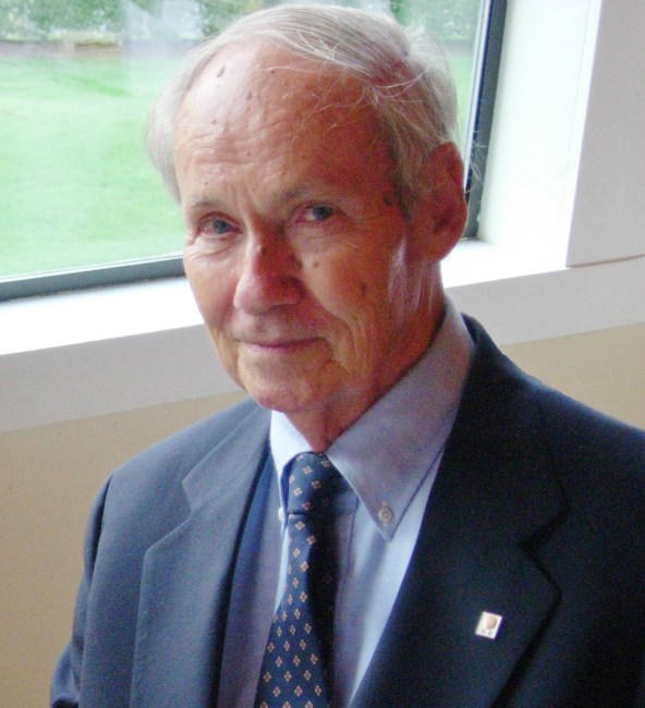 Obituary of Robert E. Robinson