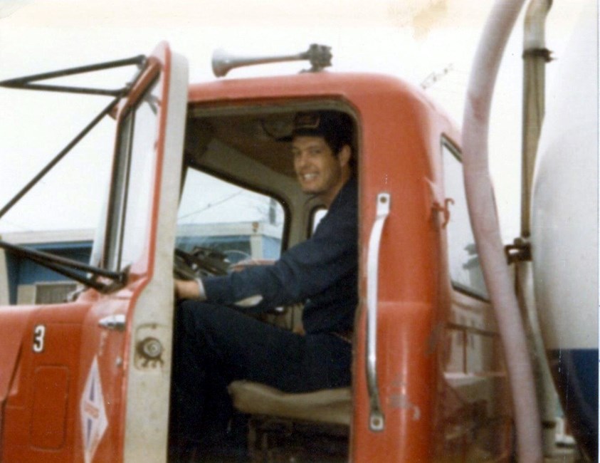 Obituario de Michael Head