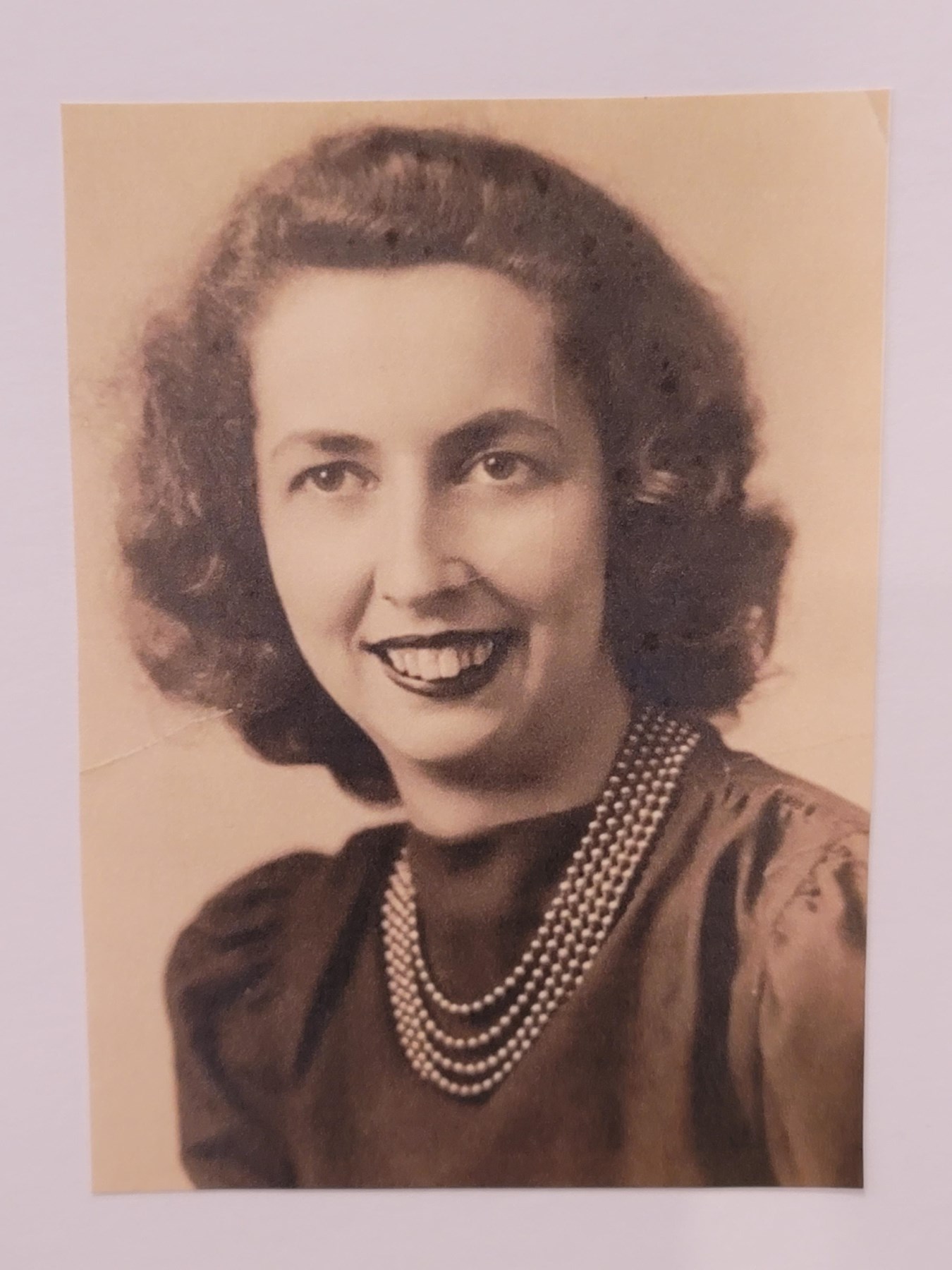 Obituary of Elinor W. Davis