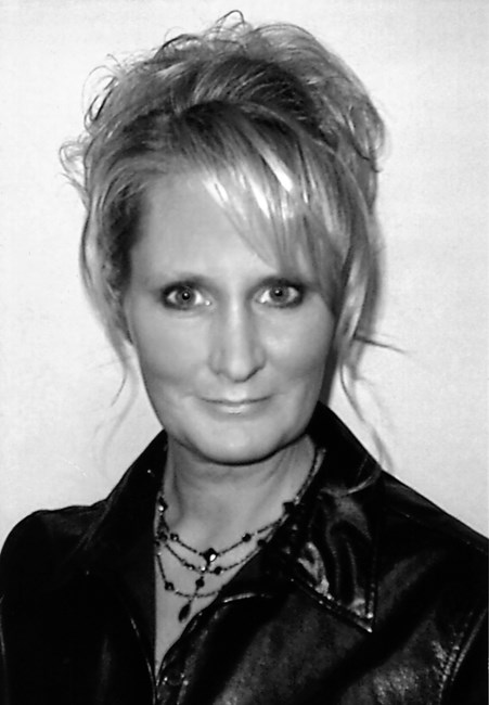 Obituary of Kari Ann Roll