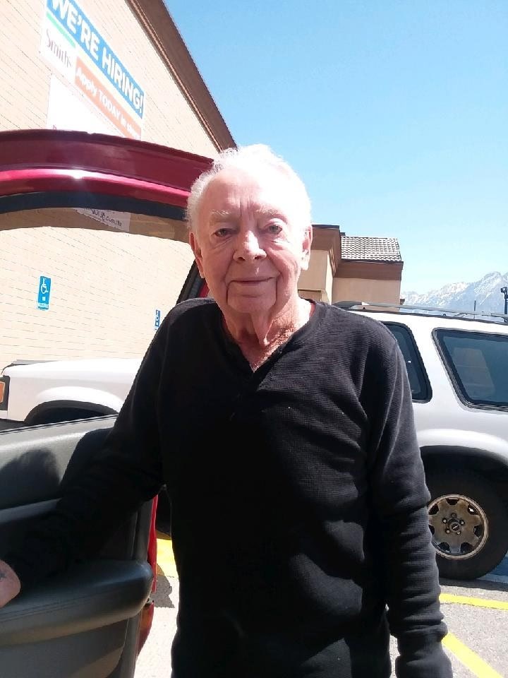 Obituary of Donald Clark Rhodes