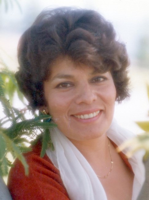 Obituary of Carmelita Rosalie Velasquez