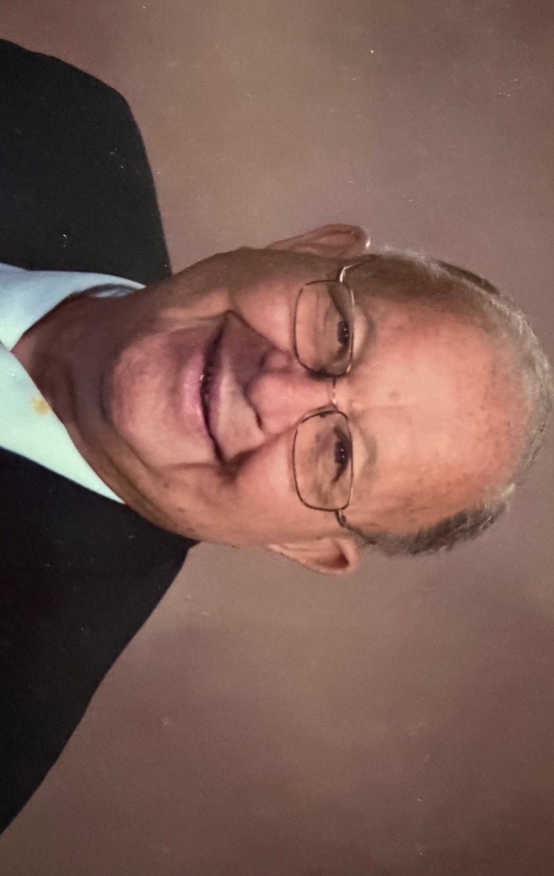 Obituary of Kenneth Klaus Kammeraad