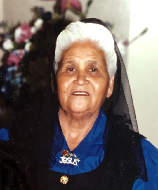 Obituary of Evelia P Robles