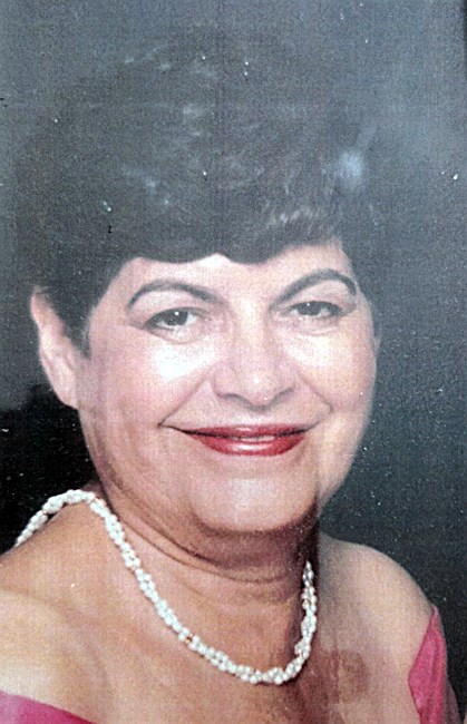 Obituary of Aracelia Lorenzo