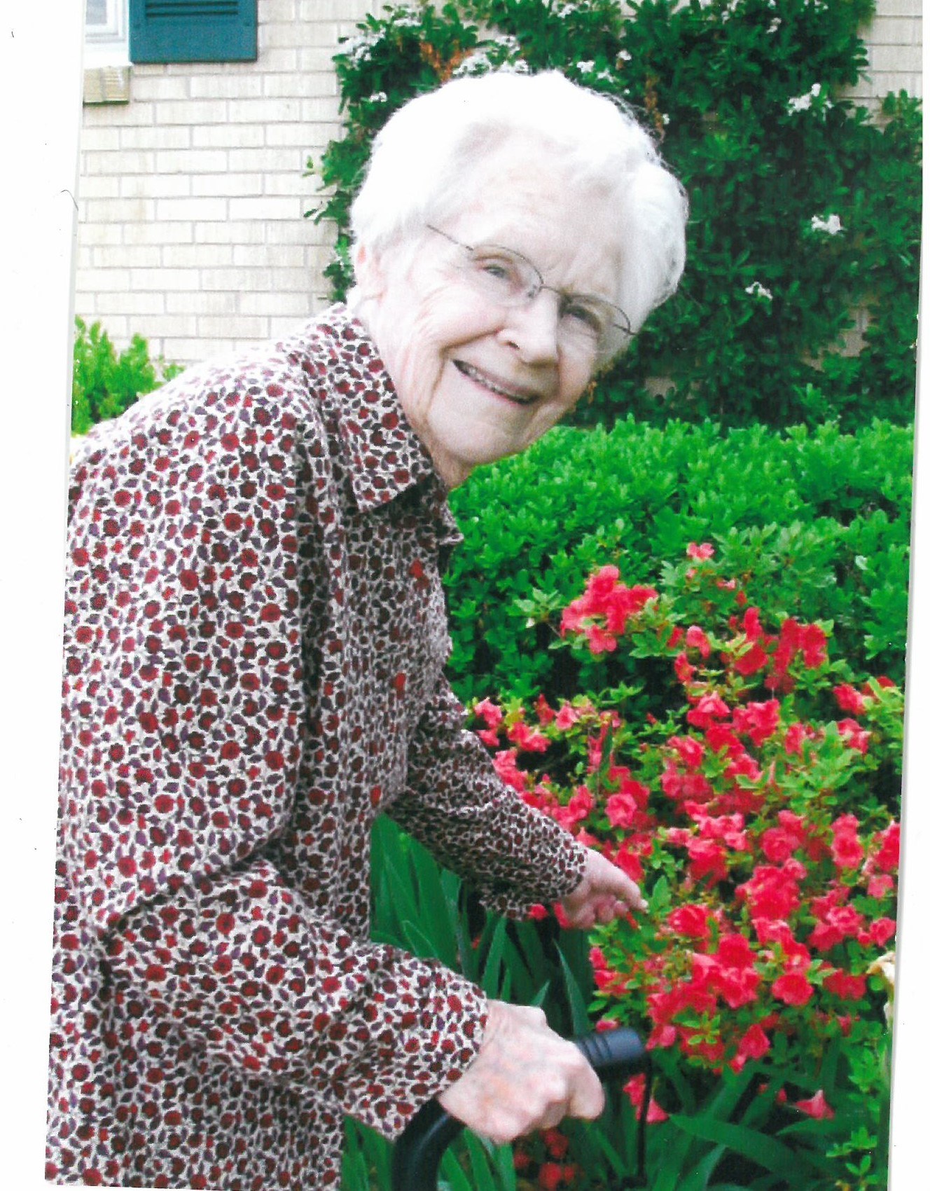Obituary of Frances Barker "Sally" Hicks