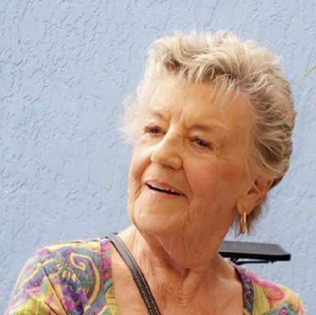 Obituary of Dorothy Desroches Perry