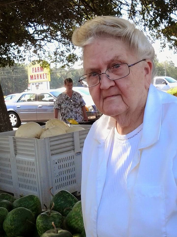 Obituary of Mary Evelyn Hewett