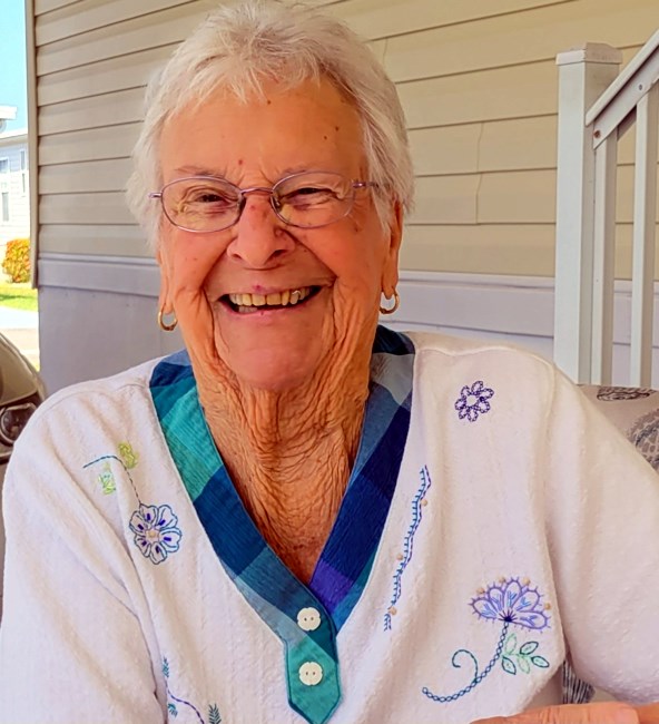 Obituary of Myrtle Patricia Carroll