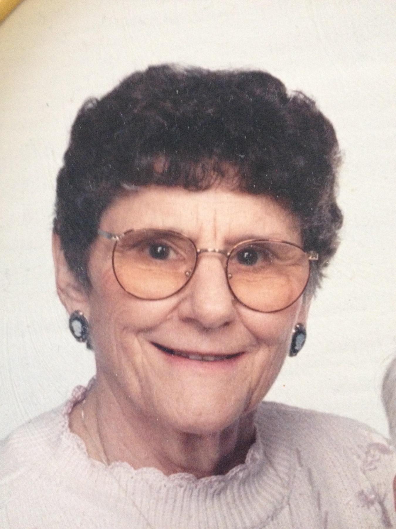 Avis de décès de LaVerne Betty Donnelly