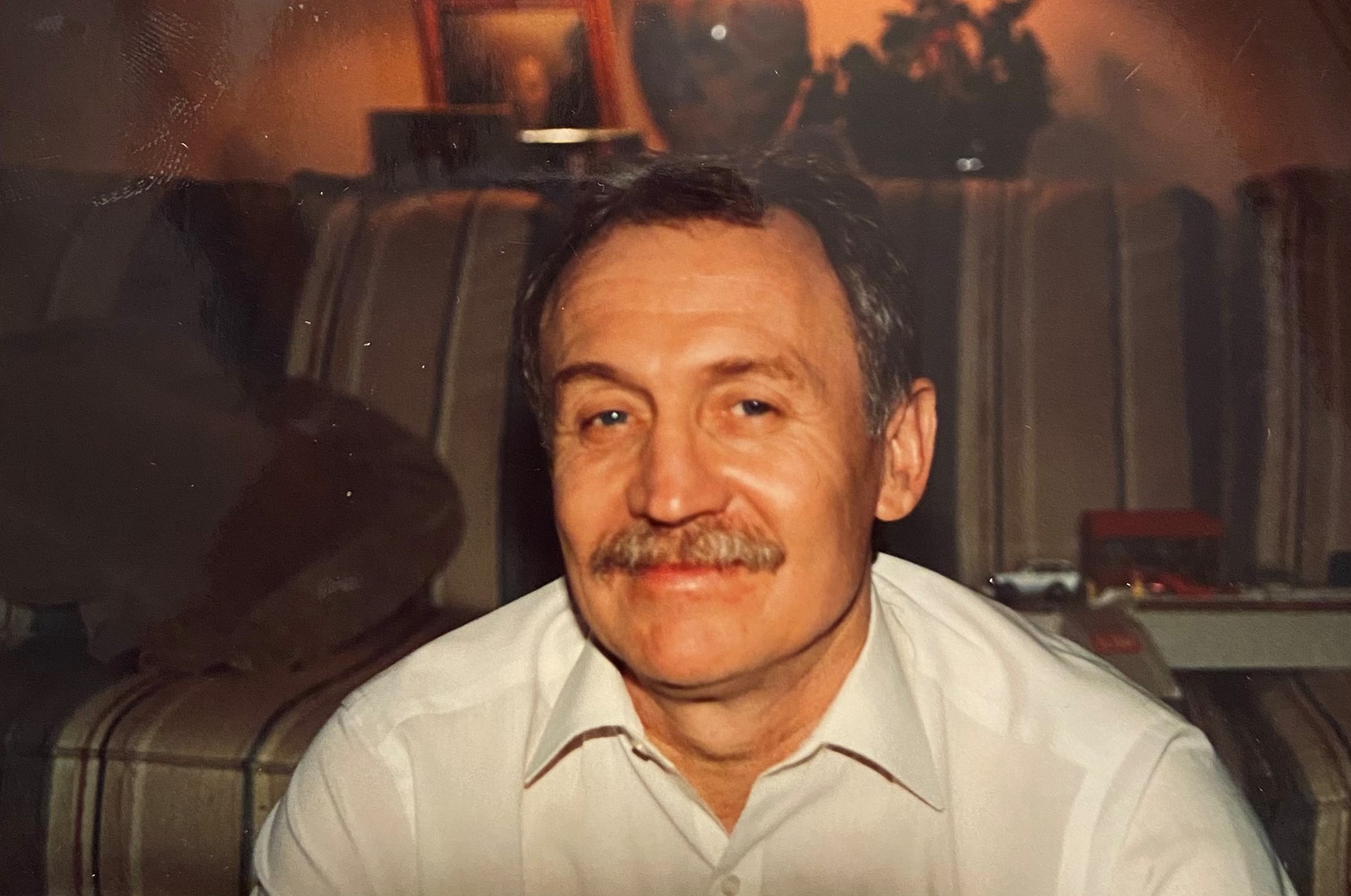 Obituary of Thomas Larry Ledbetter