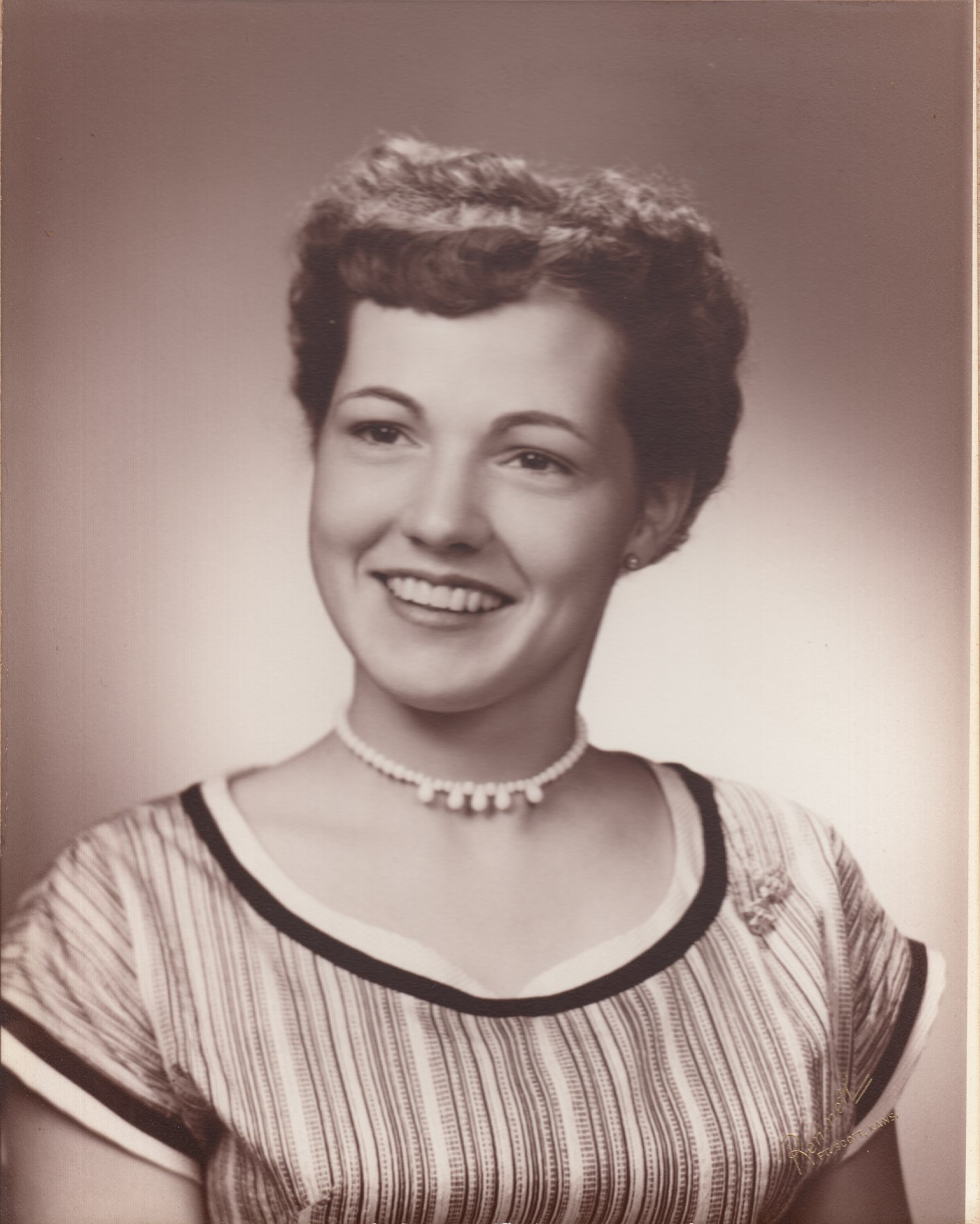 Obituary of Ruth E. Warren