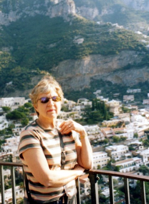 Obituary of Violet Kasbohm Saxe