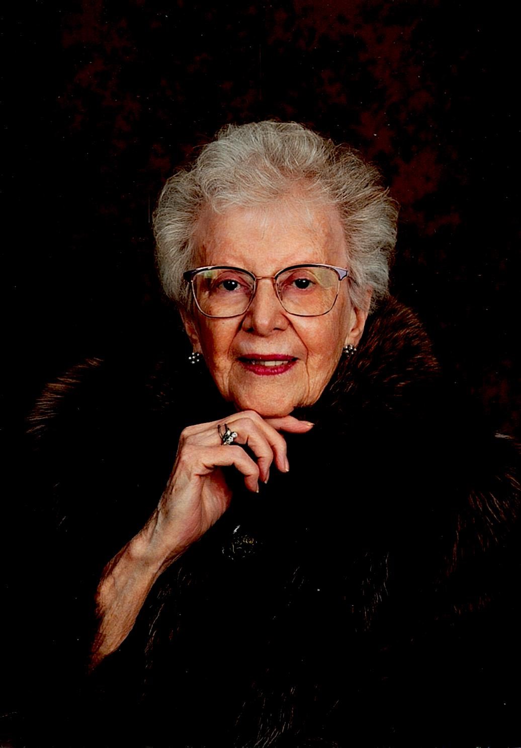 Obituario de Catherine Eleanor McLeod