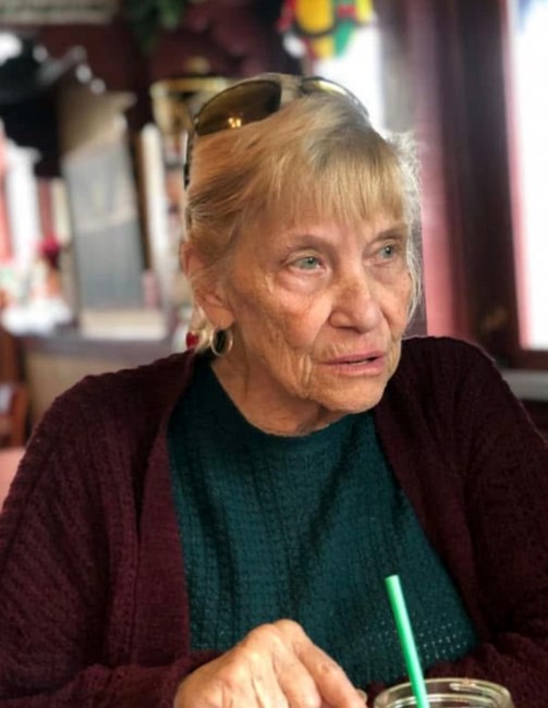 Obituary of Shirley L. Lawrence