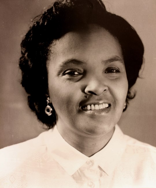 Obituary of Charlotte Elizabeth Edwards (Nee Riley)