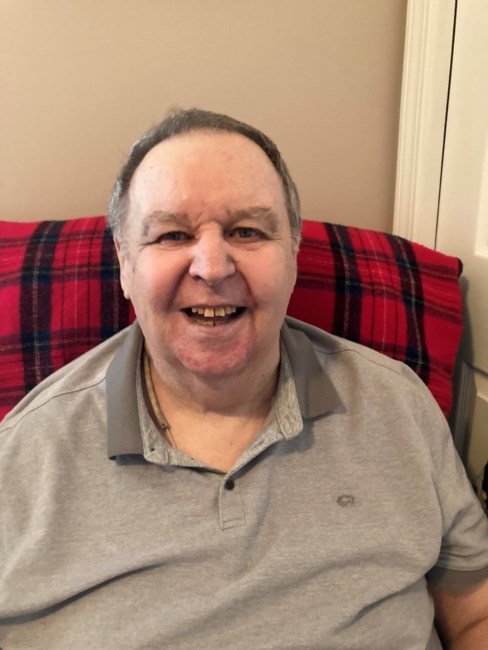 Obituario de Alec McDonald Hollett