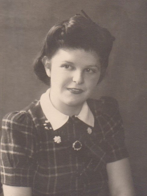Obituario de Doreen Elizabeth Everett