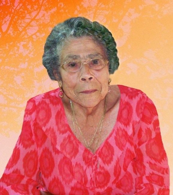 Obituary of Luz Divina Velez