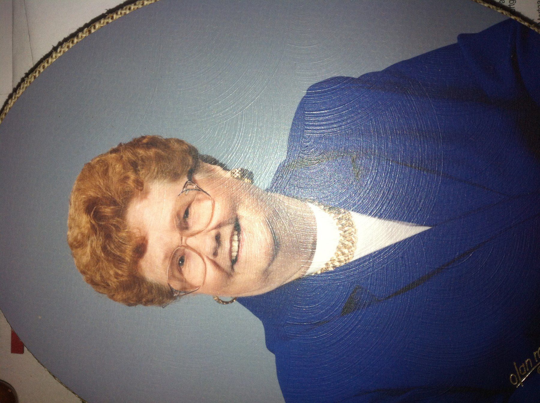 Obituary of Helen Davis