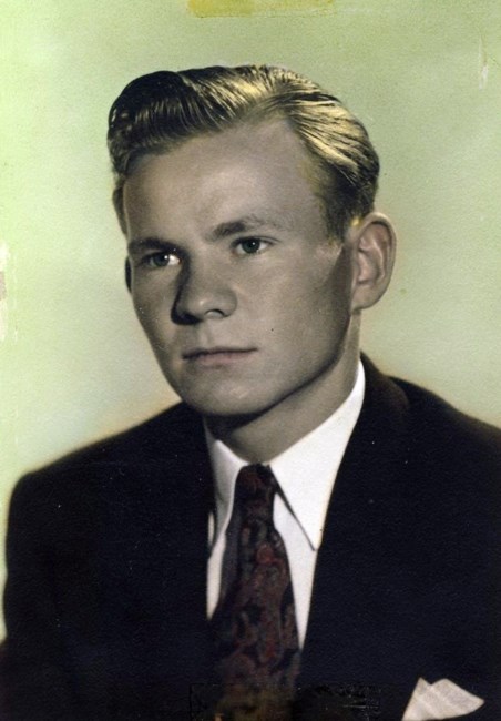 Obituary of Charles Edward McCombs